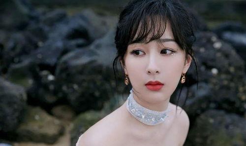 知名博主爆料杨紫视频,演技与美貌并存！